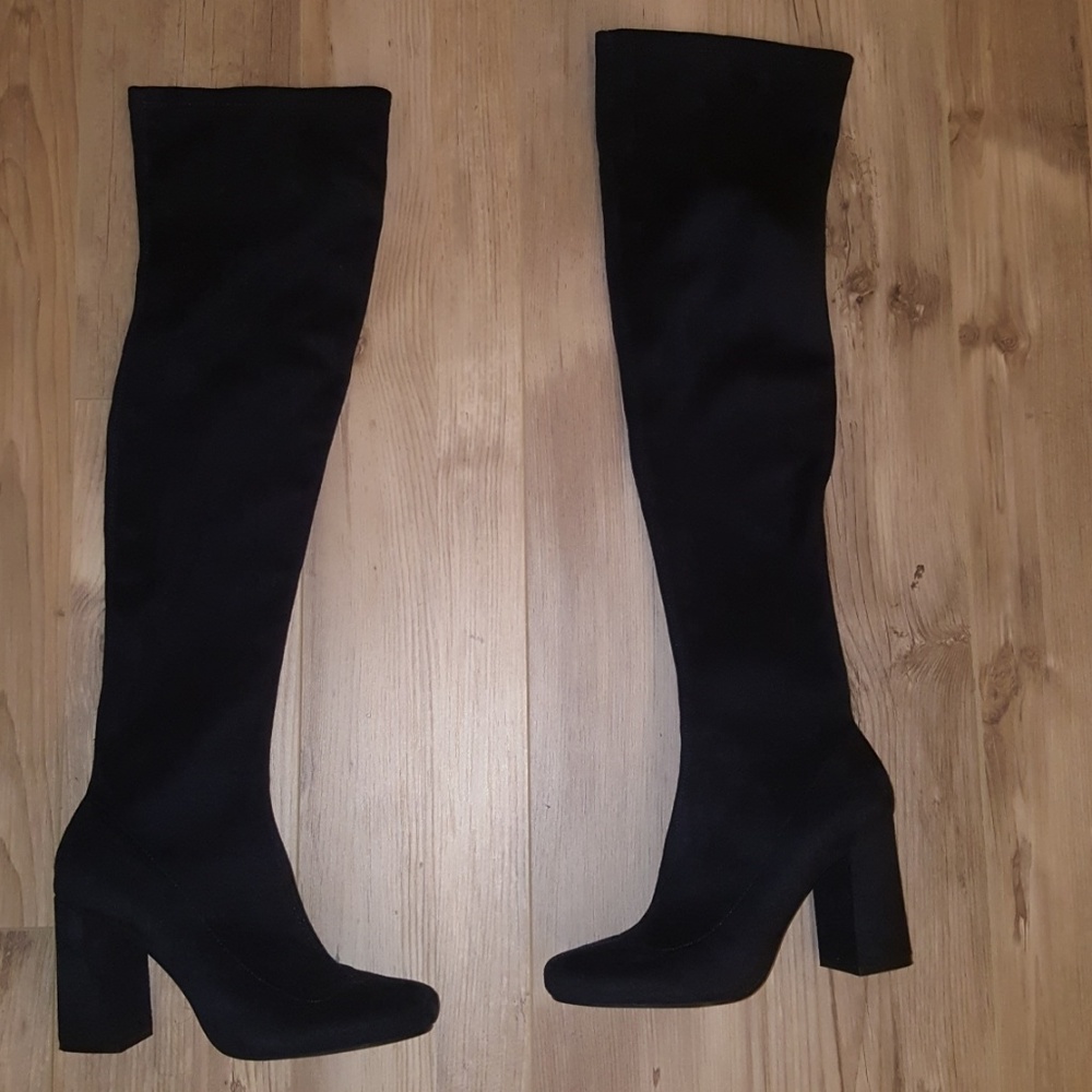 Womens sz 38 Zara over the knee boot